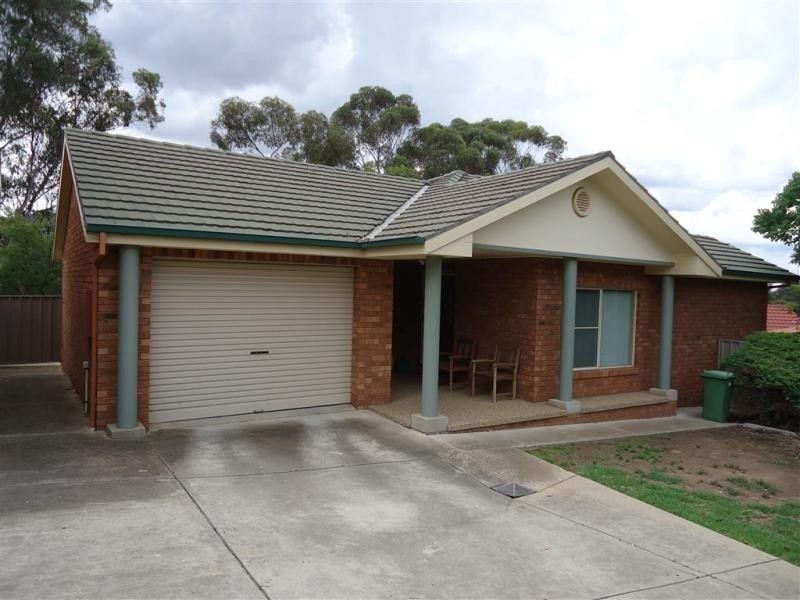 2/8 Keane Place, Wagga Wagga NSW 2650