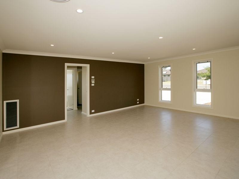1/4 Apprentice  Avenue, Wagga Wagga NSW 2650