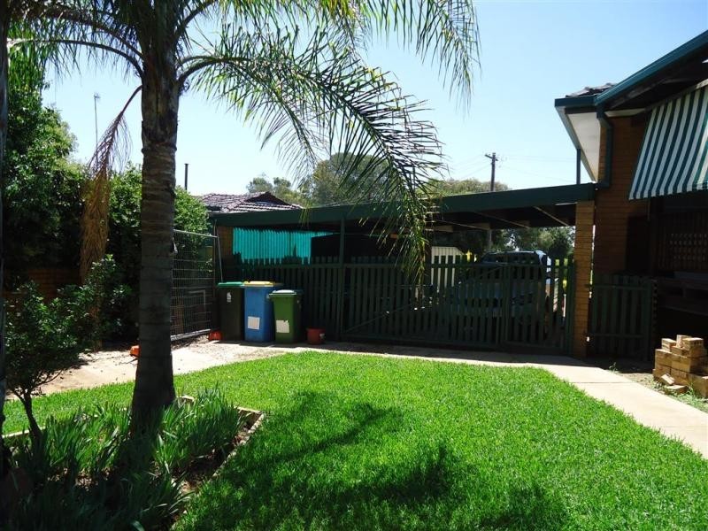 34 Cobb Street, Tolland NSW 2650
