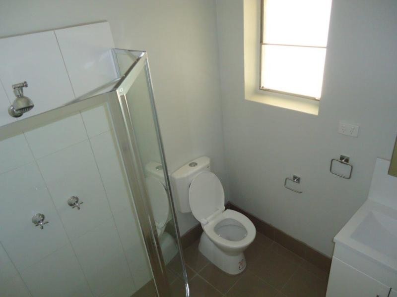 2/28 Higgins Avenue, Wagga Wagga NSW 2650
