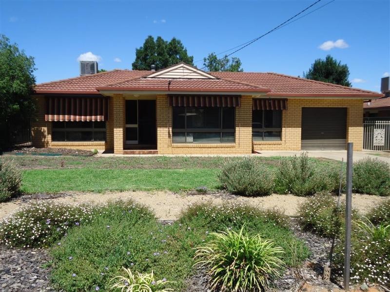 4 Gardenia Avenue, Wagga Wagga NSW 2650
