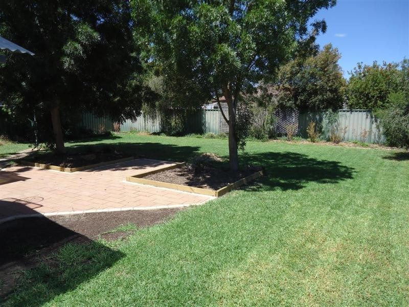 4 Gardenia Avenue, Wagga Wagga NSW 2650