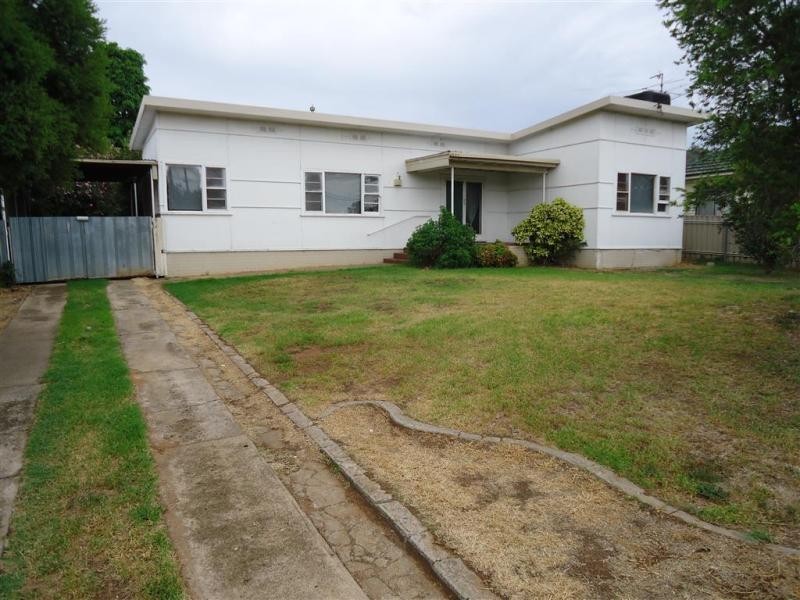 228 Lake Albert Road, Wagga Wagga NSW 2650