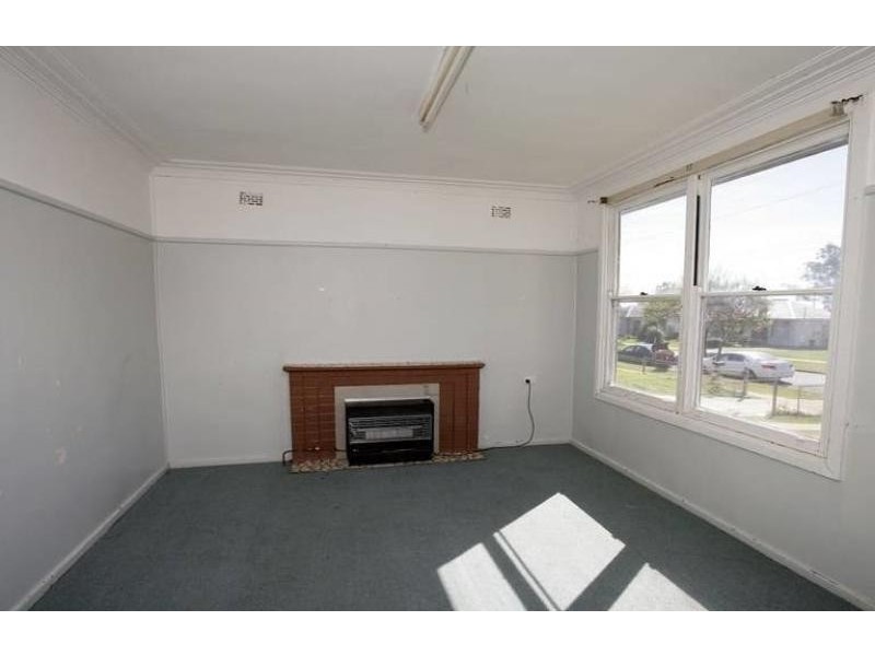 14 Doyle Avenue, Wagga Wagga NSW 2650