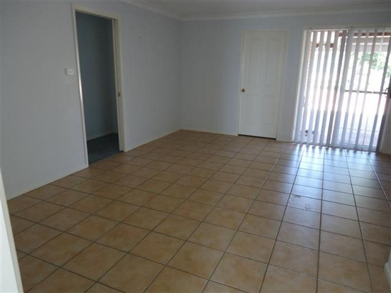 60 Veale Street, Wagga Wagga NSW 2650
