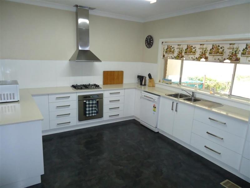 38 Alexander Street, Wagga Wagga NSW 2650