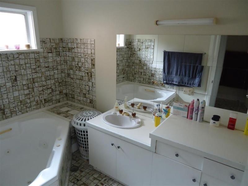 38 Alexander Street, Wagga Wagga NSW 2650