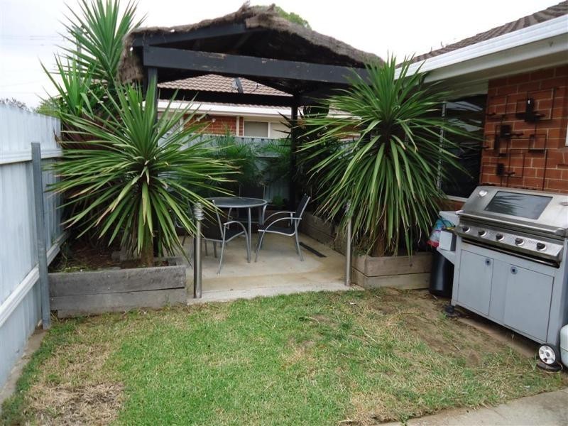 2/2 Bulolo  Street, Wagga Wagga NSW 2650