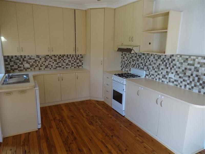 13 Koora Place, Wagga Wagga NSW 2650