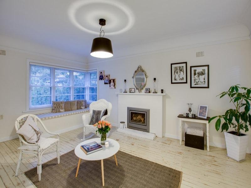 70 The Esplanade, Wagga Wagga NSW 2650