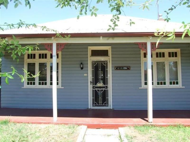 10 Travers Street, Wagga Wagga NSW 2650