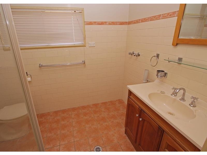 10 Travers Street, Wagga Wagga NSW 2650