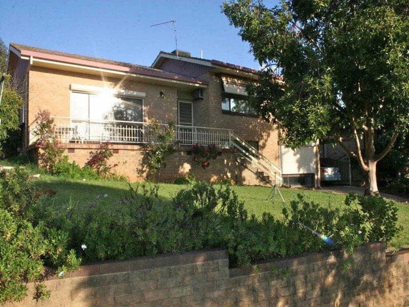 33 Marama Parade, Wagga Wagga NSW 2650