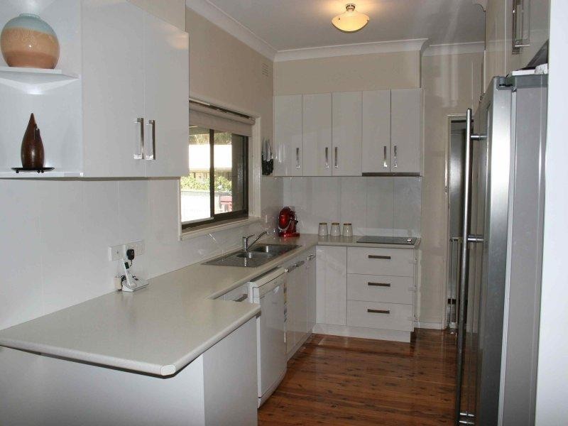 33 Marama Parade, Wagga Wagga NSW 2650