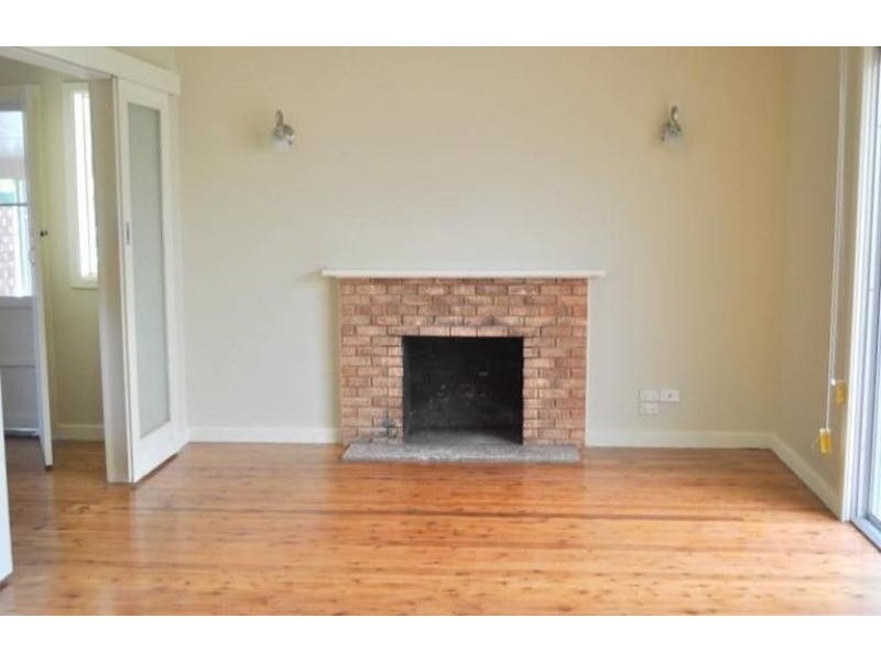 10 Acacia Street, Wagga Wagga NSW 2650