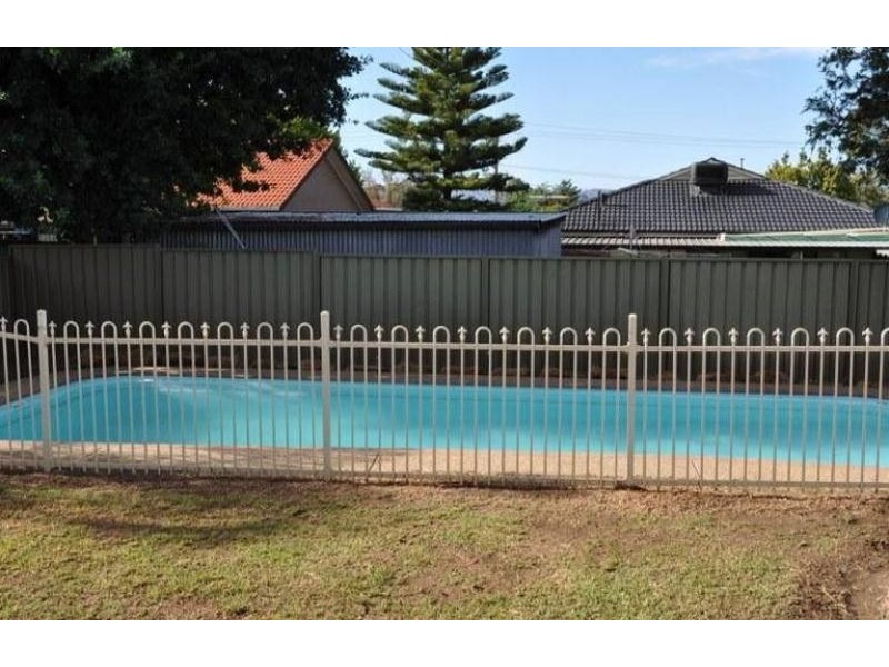 10 Acacia Street, Wagga Wagga NSW 2650