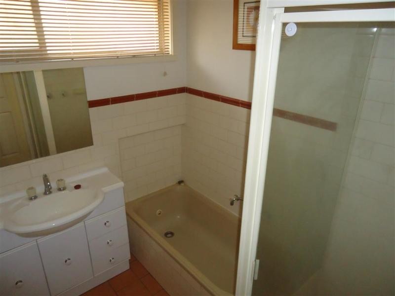 24 Waratah Street, Wagga Wagga NSW 2650