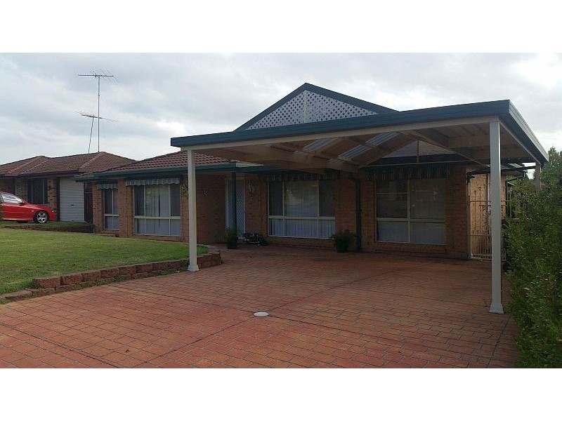 35 Raupach  Street, Dean Park NSW 2761