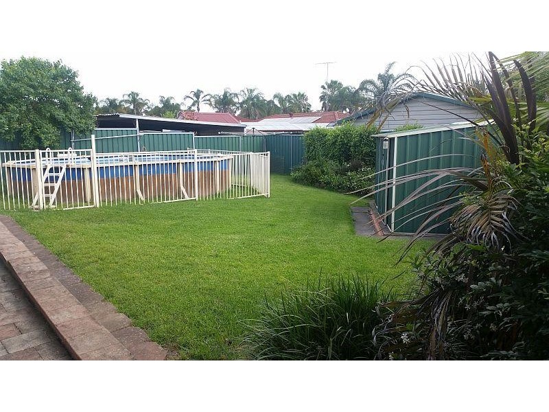 35 Raupach  Street, Dean Park NSW 2761