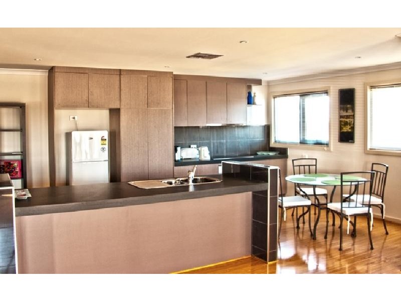 1/209 Settlement Road, Cowes VIC 3922