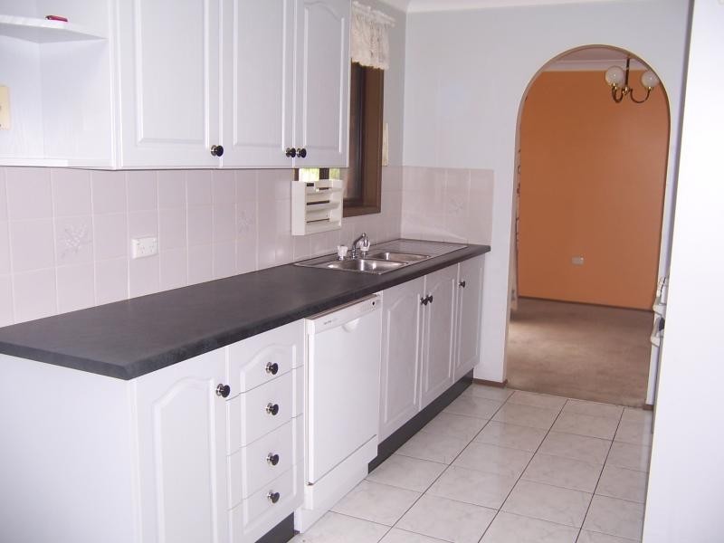 41 Aberdeen Road ST ANDREWS 2566, St Andrews NSW 2566
