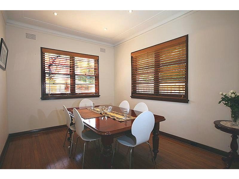 5 Lincoln Avenue CASTLECRAG 2068, Castlecrag NSW 2068