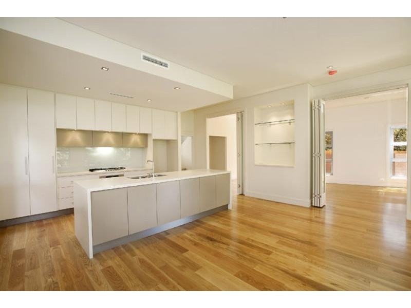 15 Raeburn Avenue CASTLECRAG 2068, Castlecrag NSW 2068