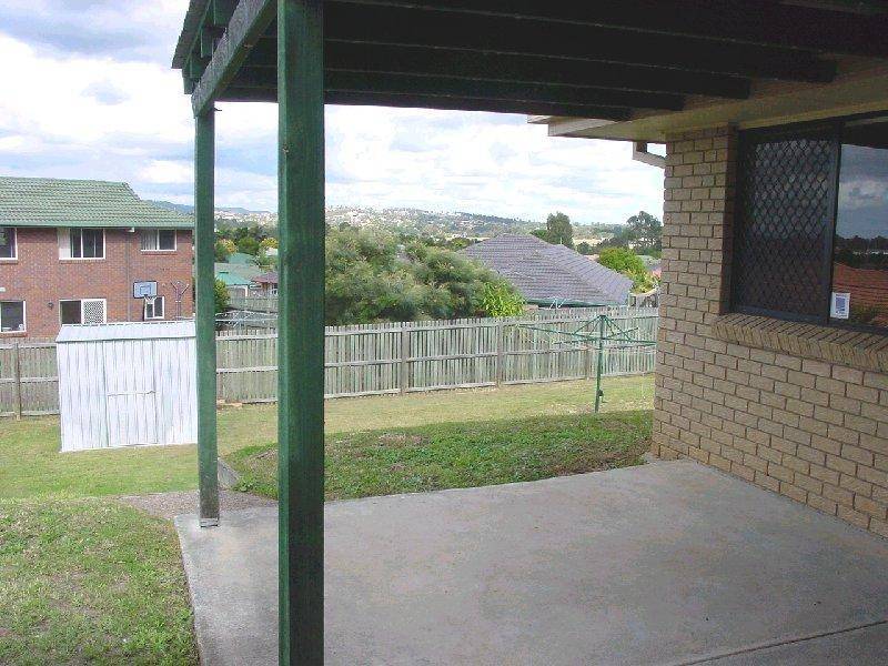 12 Tahan Crescent TANAH MERAH 4128, Tanah Merah QLD 4128