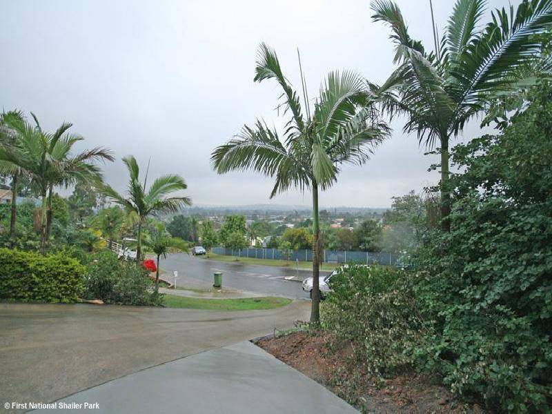 15 Kabang Court TANAH MERAH 4128, Tanah Merah QLD 4128