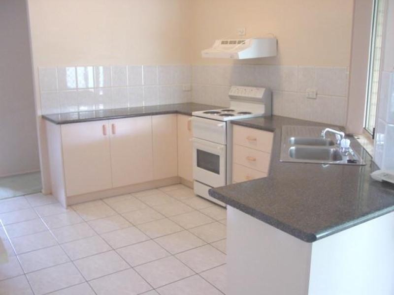 18 Perak Court TANAH MERAH 4128, Tanah Merah QLD 4128