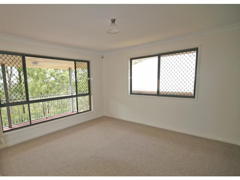 44 Bayview Drive TANAH MERAH 4128, Tanah Merah QLD 4128