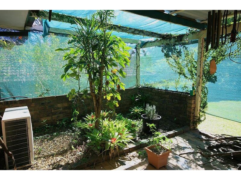 213 Upper Lyndale  Street SHAILER PARK 4128, Shailer Park QLD 4128