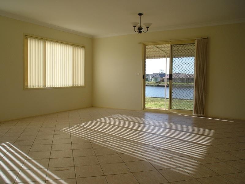 15 Admiralty Avenue TEA GARDENS 2324, Tea Gardens NSW 2324