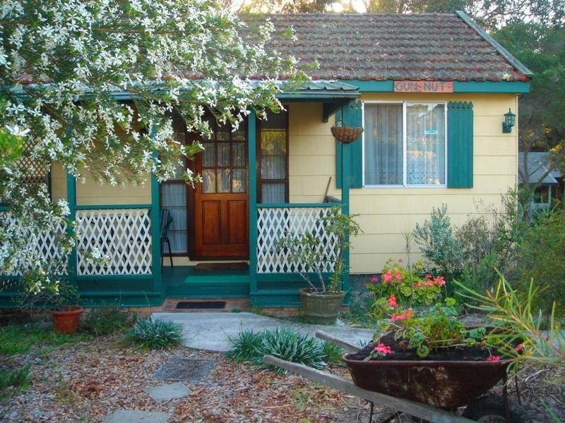 11 Kurrawong Avenue HAWKS NEST 2324, Hawks Nest NSW 2324