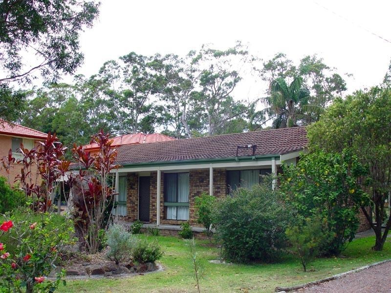 27 Tuloa Avenue HAWKS NEST 2324, Hawks Nest NSW 2324