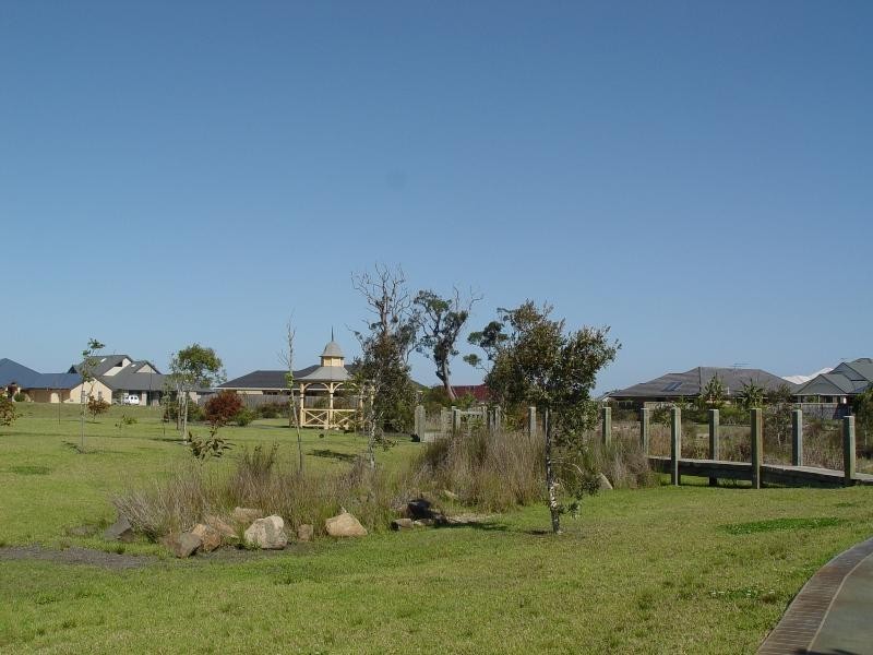 51 Windward Circuit TEA GARDENS 2324, Tea Gardens NSW 2324
