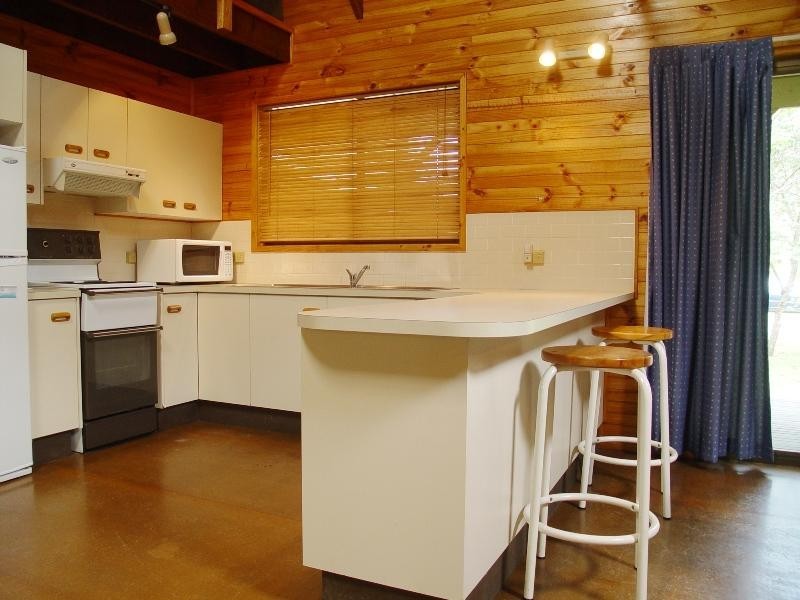 10 Cooloon Street HAWKS NEST 2324, Hawks Nest NSW 2324