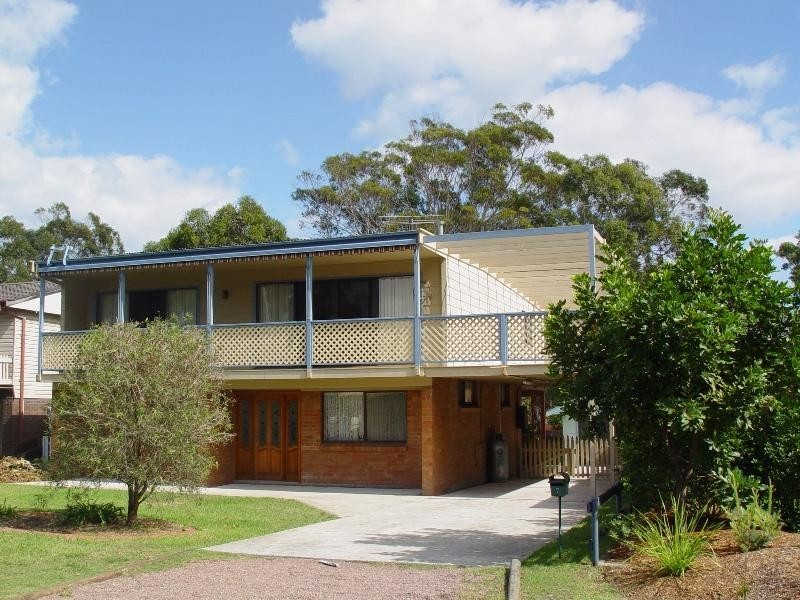 7 Curlew Avenue HAWKS NEST 2324, Hawks Nest NSW 2324