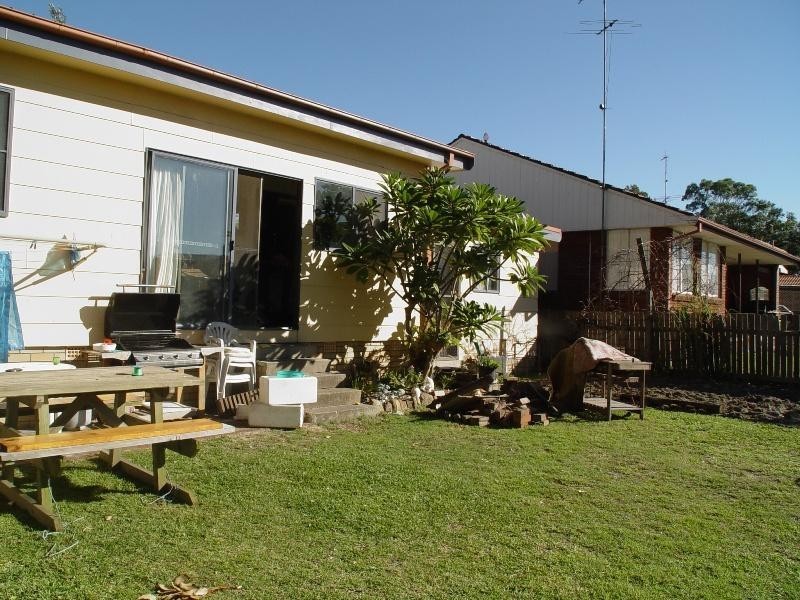 17 Coupland Avenue TEA GARDENS 2324, Tea Gardens NSW 2324