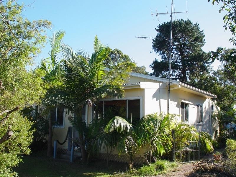 41 Motum Avenue TEA GARDENS 2324, Tea Gardens NSW 2324
