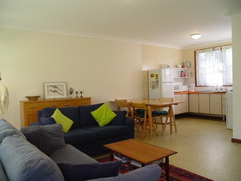 8 Cooloon Street HAWKS NEST 2324, Hawks Nest NSW 2324