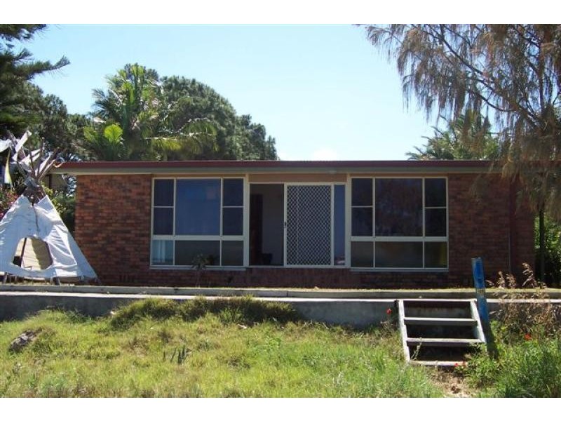 17 Grace Street BEACHMERE 4510, Beachmere QLD 4510