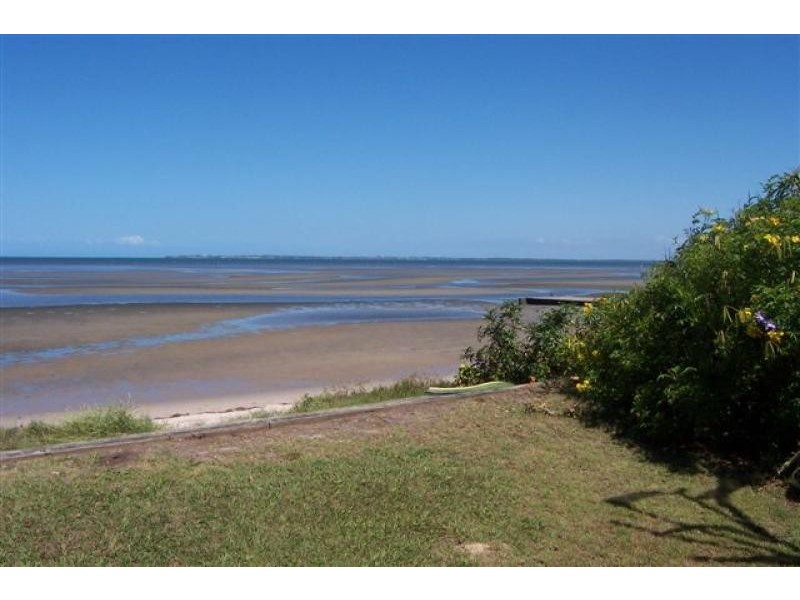 17 Grace Street BEACHMERE 4510, Beachmere QLD 4510