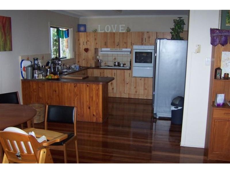 17 Grace Street BEACHMERE 4510, Beachmere QLD 4510