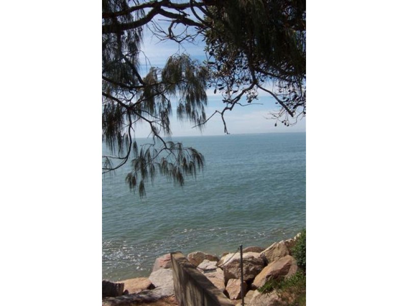 27 Biggs Avenue BEACHMERE 4510, Beachmere QLD 4510