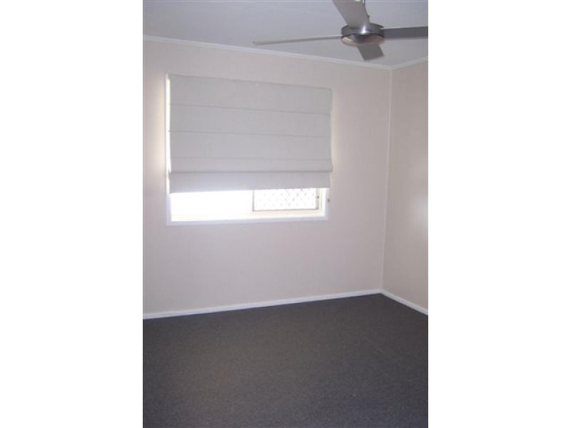 27 Biggs Avenue BEACHMERE 4510, Beachmere QLD 4510