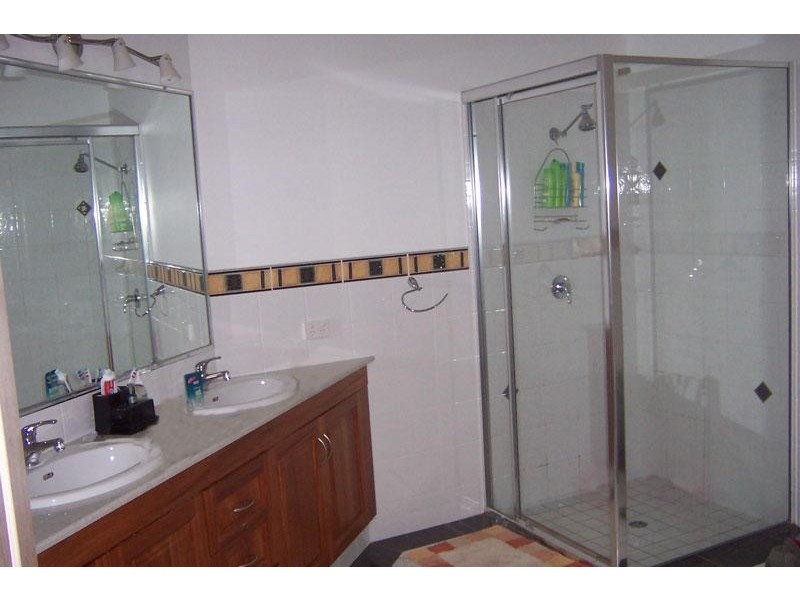 105 Campbell Parade, Beachmere QLD 4510