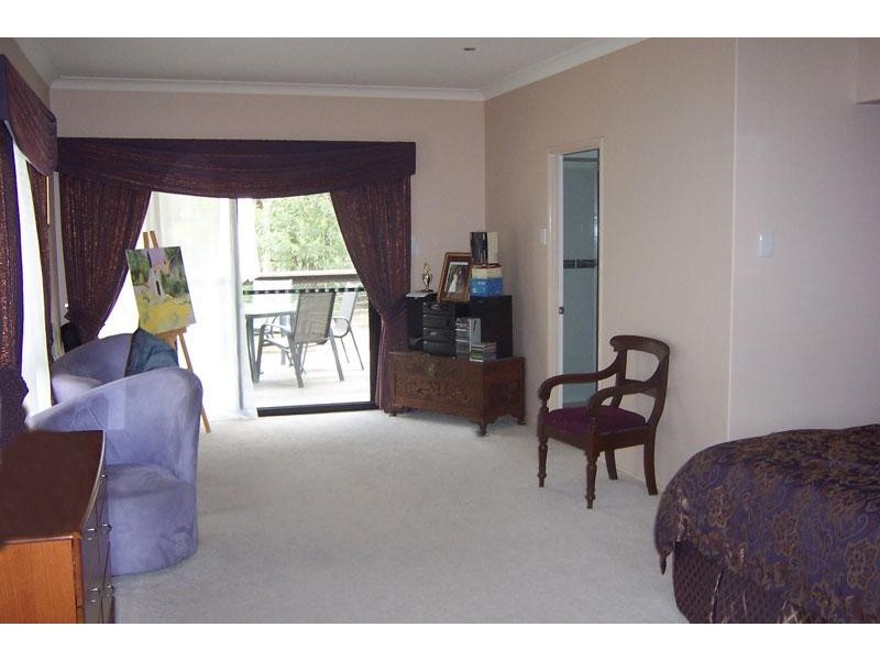 105 Campbell Parade, Beachmere QLD 4510