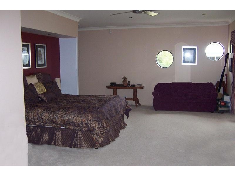 105 Campbell Parade, Beachmere QLD 4510