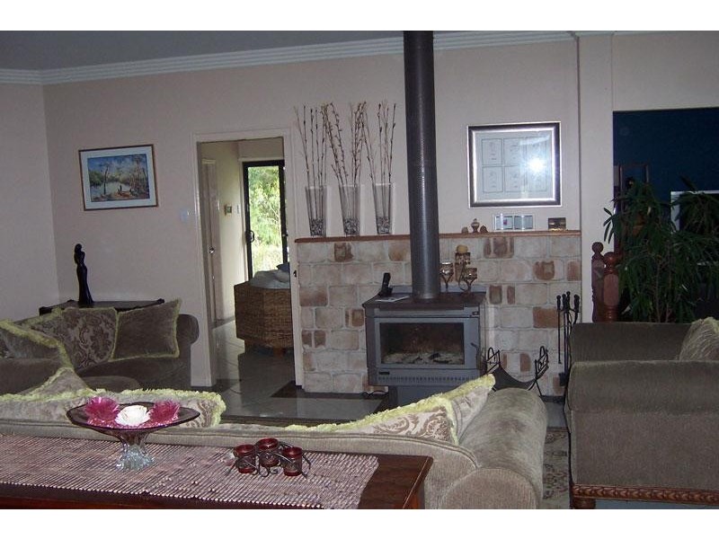 105 Campbell Parade, Beachmere QLD 4510